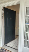 7702 Haynes Point Way in Alexandria, VA - Building Photo - Building Photo