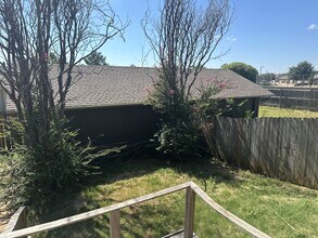 2202 Shadowridge Dr in Oklahoma City, OK - Building Photo - Building Photo