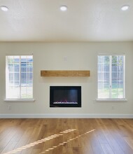 3666 Notre Dame Ct in Merced, CA - Foto de edificio - Building Photo