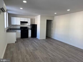 31 S 5th Ave in Coatesville, PA - Building Photo - Building Photo