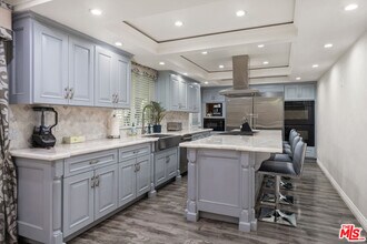 22711 Margarita Dr in Los Angeles, CA - Building Photo - Building Photo