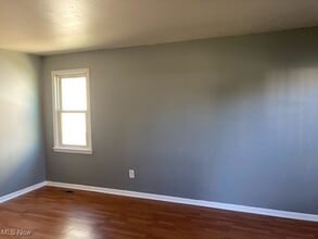5721 Flowerdale Ave in Cleveland, OH - Building Photo - Building Photo
