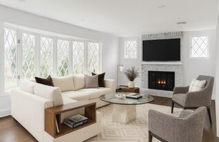 71 Tiffany Dr in East Hanover, NJ - Building Photo