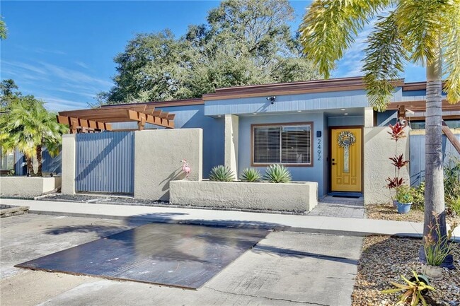 2492 Barbados Dr in Winter Park, FL - Building Photo - Building Photo