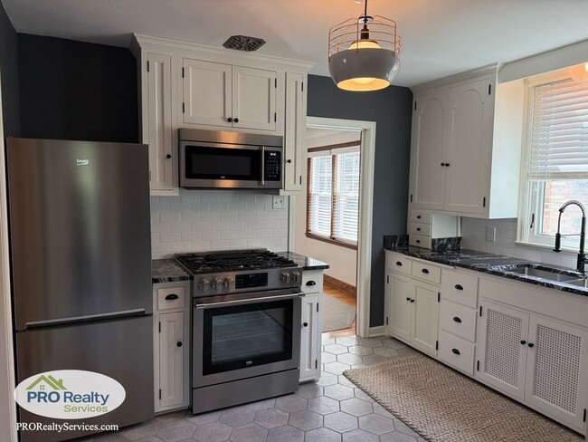 property at 4332 York Ave S