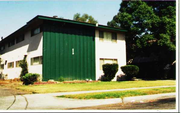 479 Richland St in Upland, CA - Building Photo - Building Photo