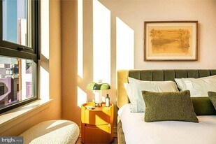 1700 N Front St, Unit 0B-543 in Philadelphia, PA - Building Photo