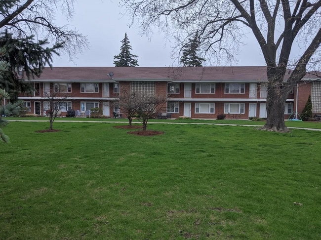 1101 Holiday Ln, Unit 18