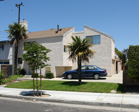 2112-2120 Delaware St in Huntington Beach, CA - Building Photo - Building Photo