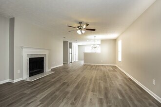 5509 Dory Dr in Nashville, TN - Foto de edificio - Building Photo