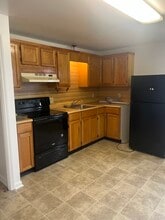 2 Stoltzfus Ln, Unit 2 Stoltzfus Lane in Leola, PA - Building Photo - Building Photo