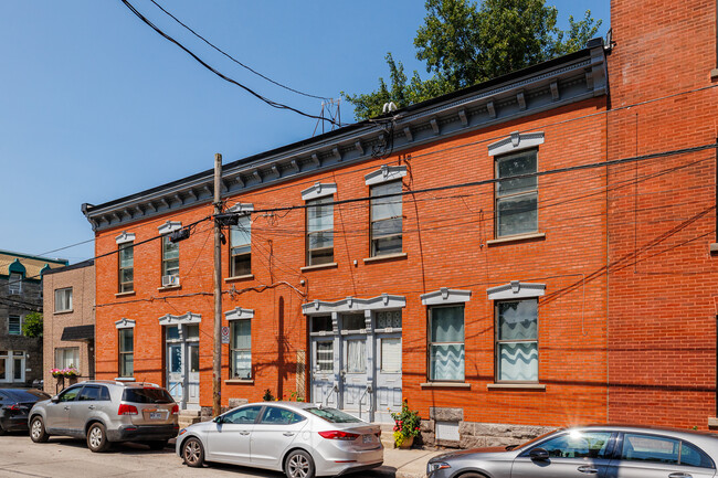 3729 Sainte-Émilie Rue in Montréal, QC - Building Photo - Primary Photo