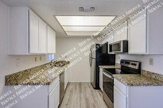 6480 N 82nd St in Scottsdale, AZ - Building Photo - Building Photo