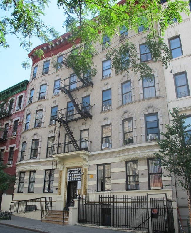 524-526 W 159th St in New York, NY - Building Photo - Building Photo