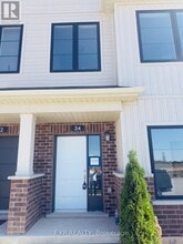 11-34 Balladry Blvd. in Stratford, ON - Building Photo - Building Photo