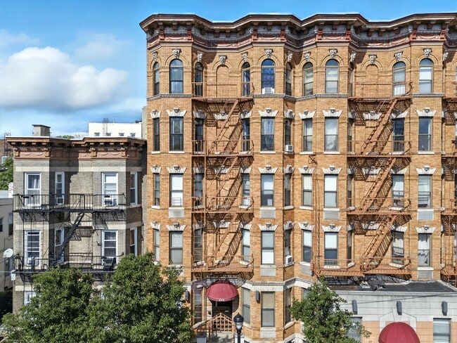 property at 224 48th St