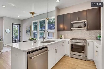 454 Calhoun St NW in Atlanta, GA - Building Photo - Building Photo