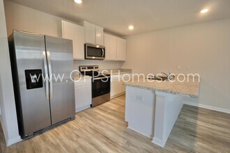 3125 Van Day Way in Crestview, FL - Building Photo - Building Photo