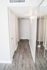 Trafalgar Apartments photo'
