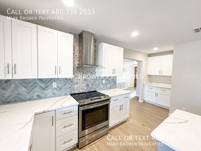 property at 2502 S Mollera Cir