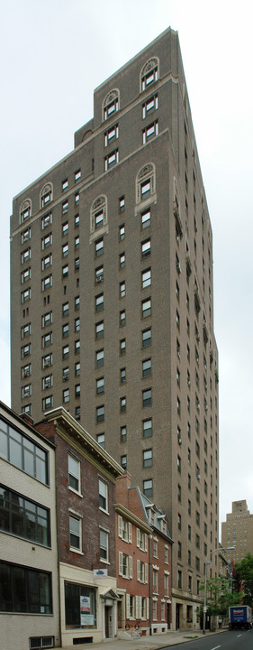 The Carlyle in Philadelphia, PA - Building Photo