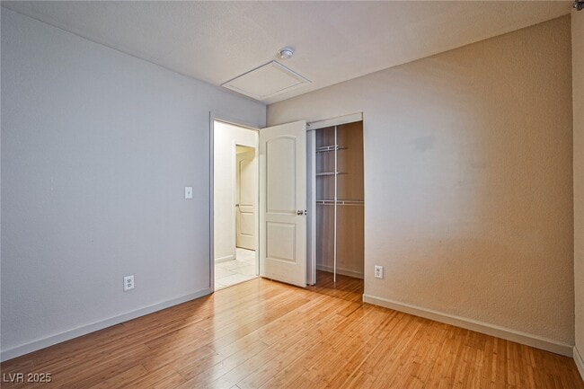 5128 Fall Meadows Ave in Las Vegas, NV - Building Photo - Building Photo