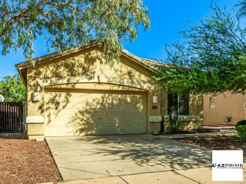12724 W Honeysuckle St in Litchfield Park, AZ - Building Photo