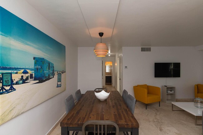 1498 Jefferson Ave in Miami Beach, FL - Building Photo - Building Photo