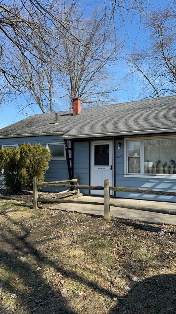 property at 221 Melamad Ct