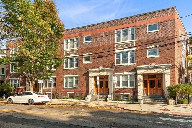 268 Windsor St in Cambridge, MA - Building Photo - Building Photo
