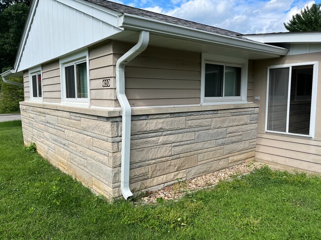 410 N Hillsdale Dr in Bloomington, IN - Building Photo - Building Photo