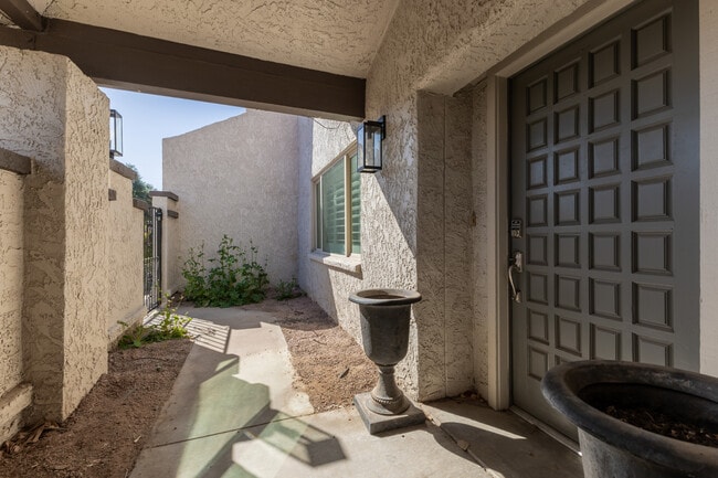 4938 N 74th St in Scottsdale, AZ - Building Photo - Building Photo