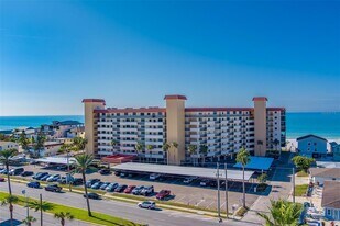 18304 Gulf Blvd, Unit 102 in Redington Shores, FL - Building Photo