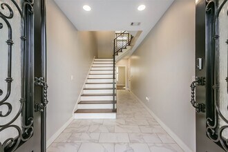 2422 Hadley St in Houston, TX - Building Photo - Building Photo