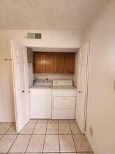 6041 Sequoia Rd NW in Albuquerque, NM - Building Photo - Building Photo