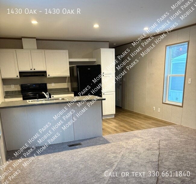 property at 1430 Oak St