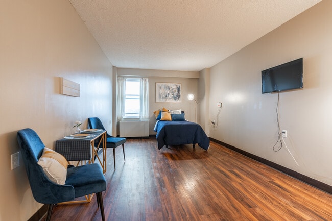 Chapel House Senior Apartments - Age 62+ in Louisville, KY - Building Photo - Interior Photo