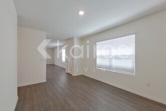 31934 Katelin Cir in Leesburg, FL - Building Photo - Building Photo