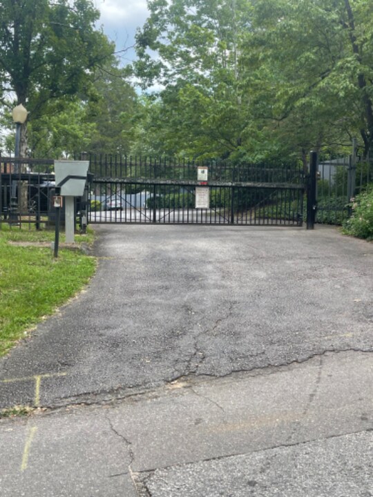 3407 River Dr in Columbia, SC - Building Photo