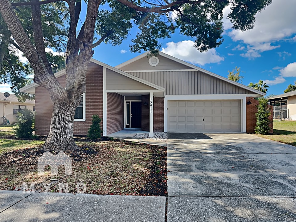 13411 Shadberry Ln in Hudson, FL - Building Photo