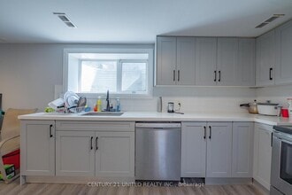 818 Orpington Rd in Peterborough, ON - Building Photo - Building Photo