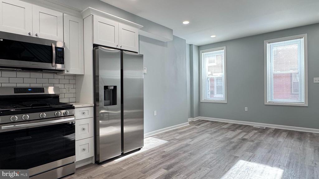 163 W Palmer St in Philadelphia, PA - Building Photo