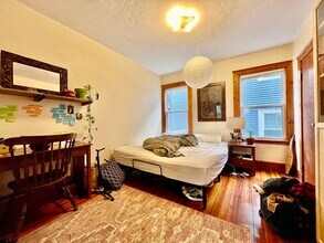 69 Woodlawn St, Unit 1 in Boston, MA - Building Photo - Building Photo