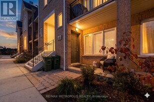 128 Aerodrome Crescent in Toronto, ON - Building Photo