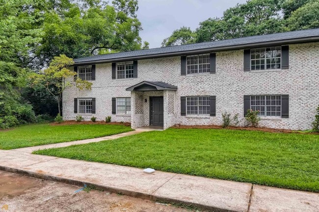 131 Cleveland St in Mcdonough, GA - Building Photo - Building Photo