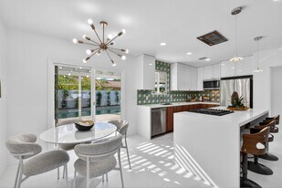 4379 E Camino San Miguel in Palm Springs, CA - Building Photo