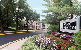 11700 Olde English Dr, Unit A in Reston, VA - Building Photo