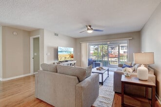 1501 Chesapeake Ave in Naples, FL - Building Photo - Building Photo