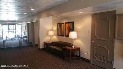 220 Linden St in Scranton, PA - Building Photo - Building Photo