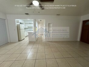 2617 Lincoln St in Hollywood, FL - Building Photo - Interior Photo